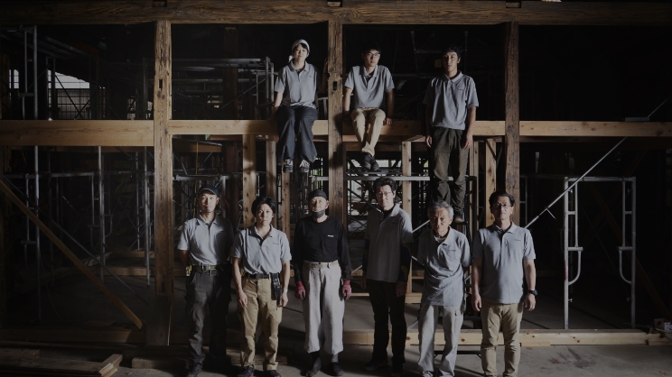 banner_staff